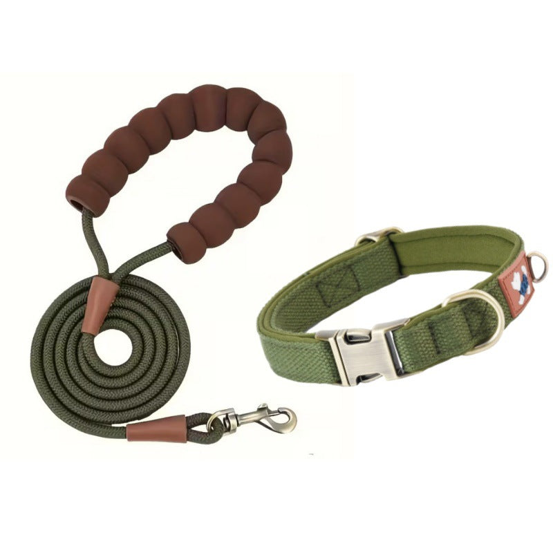 Green padded dog collar with matching rope leash and cushioned loop handle